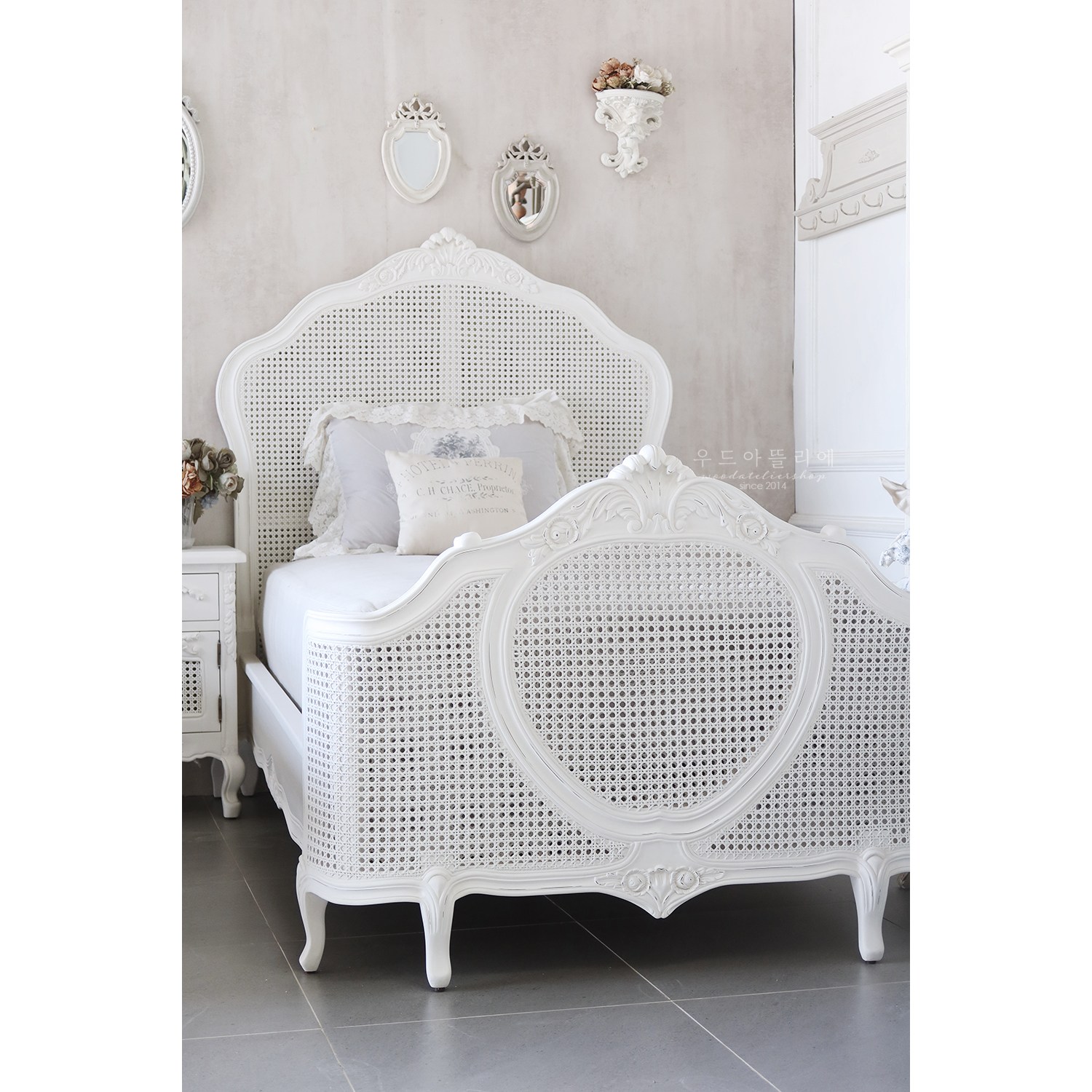 하트 라탄 침대 color 딥크림, 모던프렌치 쉐비시크 앤틱 침실 베드룸 프레임 슈퍼싱글 퀸 킹 원목 사이즈 주문 제작 우드아뜰리에 2,545,000원