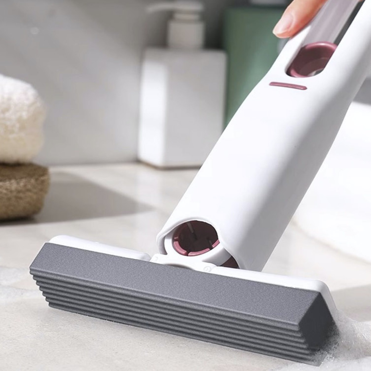 더나은생활 원터치 클린 물기 제거 접이식 미니 스퀴지 1+1, 2개 12,700원