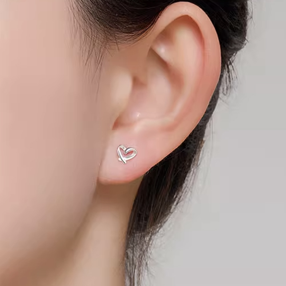 S999 순은 꼬인 하트 미니 스터드 귀걸이 1+1 알러지방지 데일리 19,900원