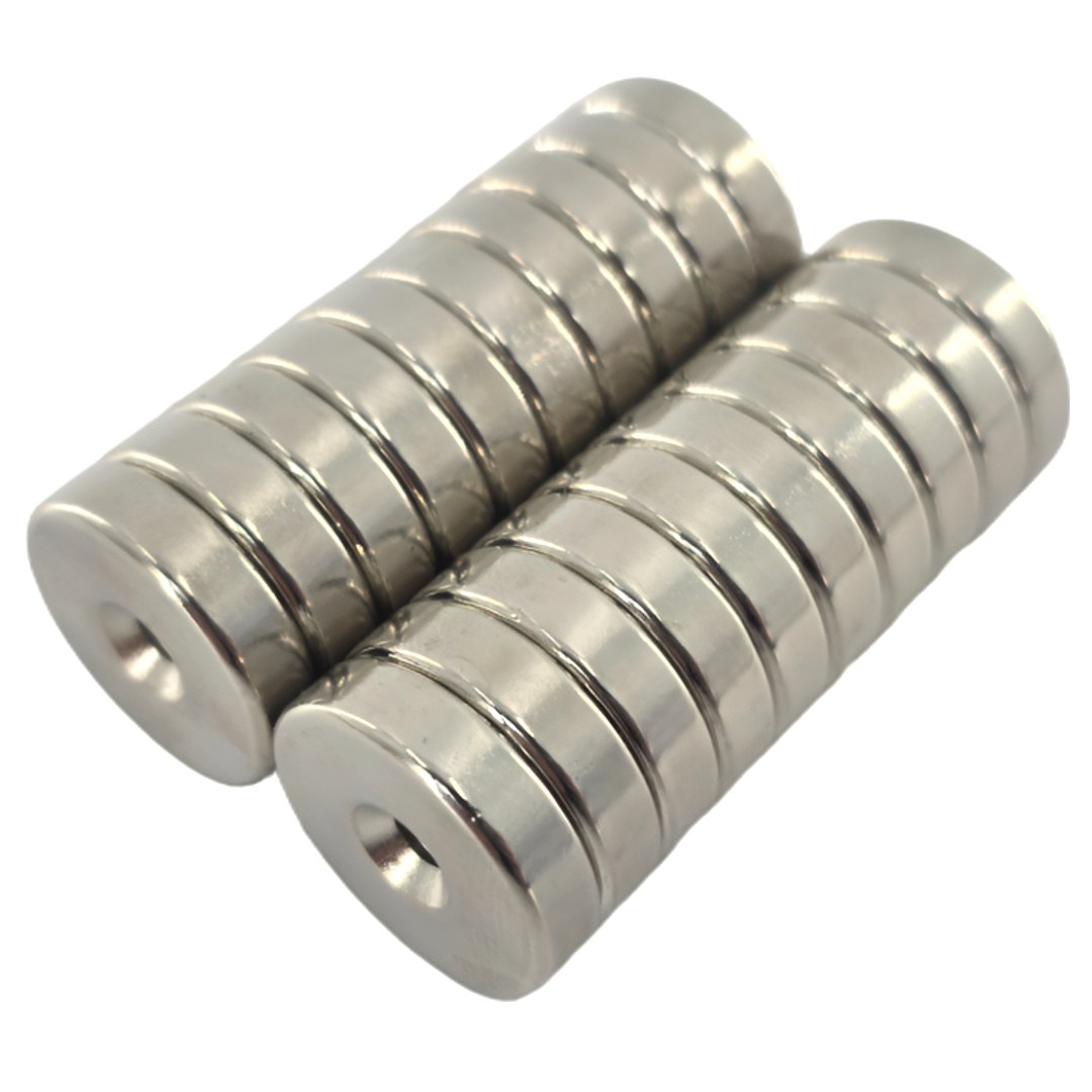 마니코 초강력 원형사라자석 지름 20mm x 두께 5mm (홈 6.5mm/내경 4.2mm) D20 x 5T 네오디움 원형자석 N극 S극구분  오토바이 거치대 수리용 DIY 부착용 11,250원