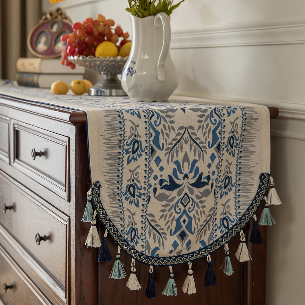 알럽홈 레트로 태슬 라운드 테이블러너 L261-0030T 30,480원