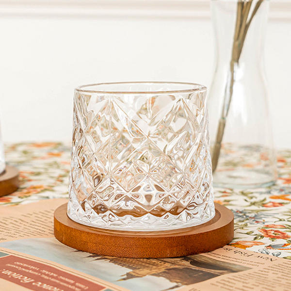 히얼이즈낫어카페 스핀 글라스 크리스탈 언더락잔 + 호두나무 받침대 세트 15,700원