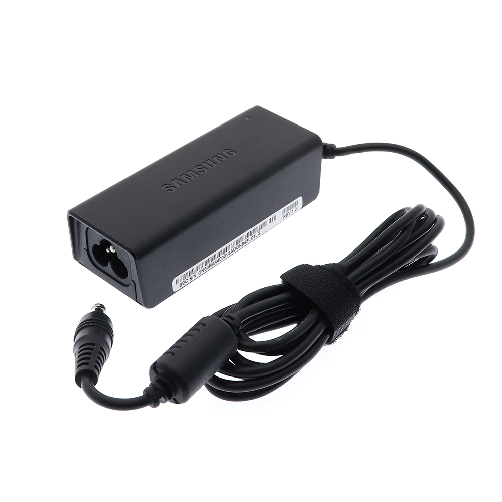 삼성 정품 노트북5 NT500R5M 어댑터 아답터 19V 2.1A 40W (5.5X3.0) AD-4019C 충전기, AD-4019C+전원케이블, 1개 42,000원