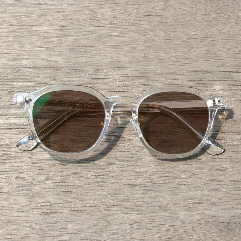 햇빛&자외선에 변하는 변색 선글라스 컬러 틴트 안경 (실내외 겸용) 43,900원