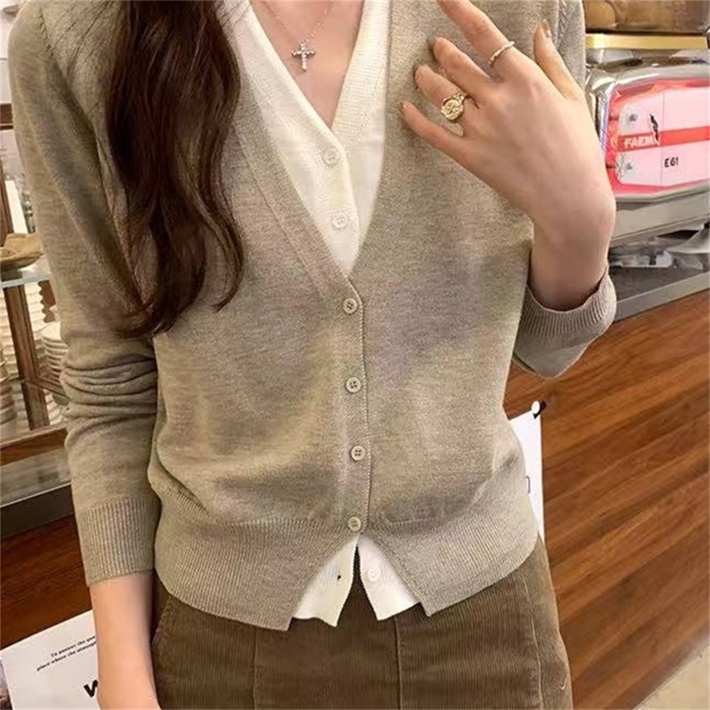 Vezri 여성용 봄 가을 니트 페이크 레이어드 가디건 간편한 클래식 브이넥 긴팔 오피스룩 캐주얼 스타일 24,840원