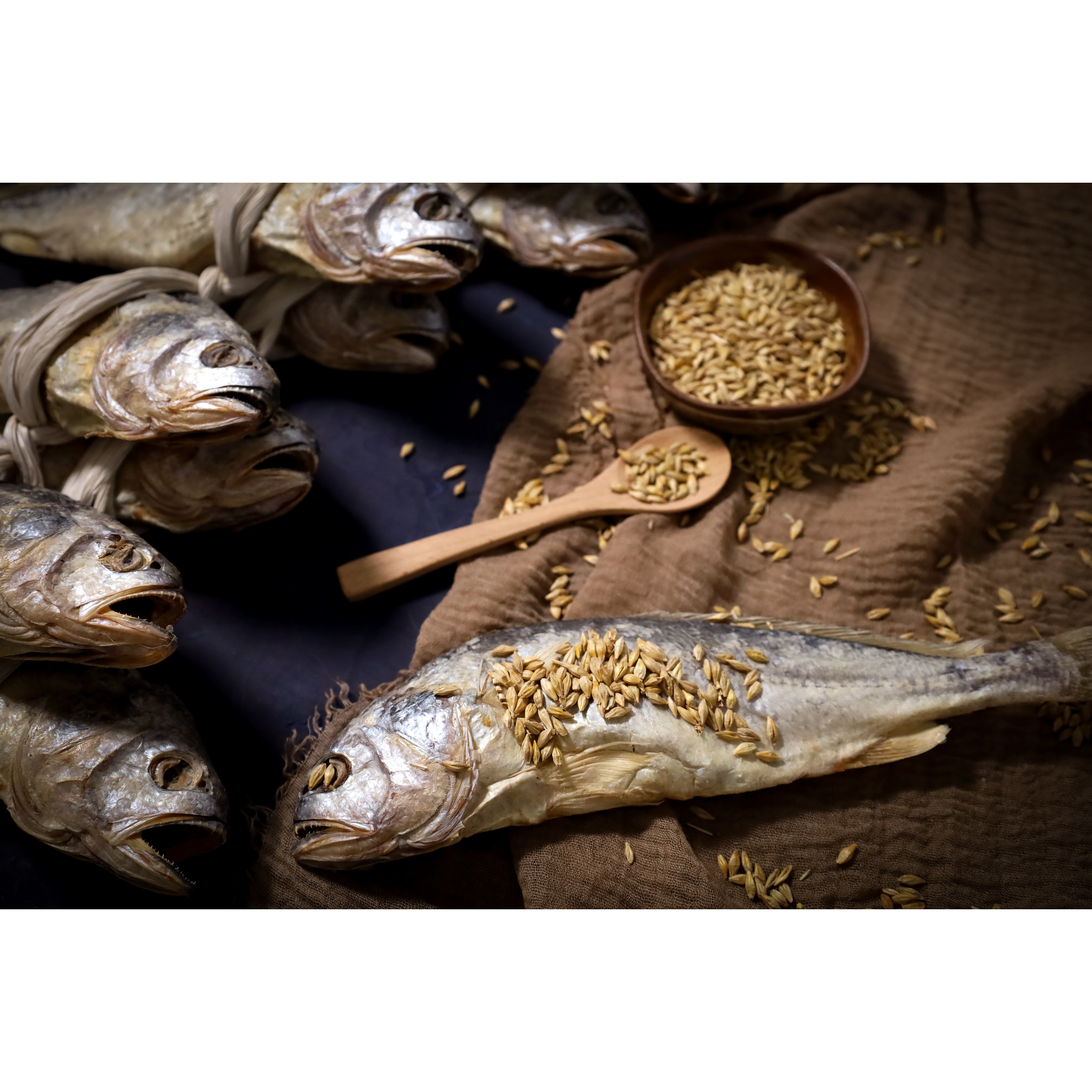 법성포 영광굴비 전통 보리굴비  10미 27~33cm 선물세트 가락시장 도매몰 수협중매인78호 대산수산 비늘긁는칼 증정 82,000원