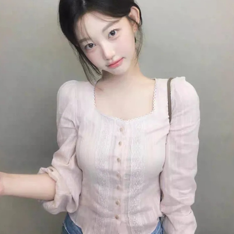 녕동 여성 레이스 패치 셔츠 부드러운 슬림핏 스퀘어넥 얇은 숏셔츠 27,500원