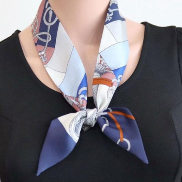 럭셔리 아이템 여성 쁘띠 방도 스카프 NEW 버전 부드러운 실키 미니 타이 가방 포인트 코디 오피스룩 9,950원