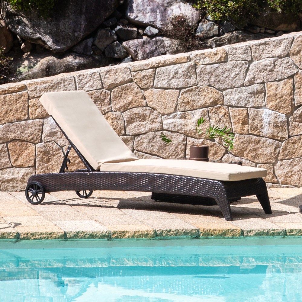 라트 웬디 야외 테라스 라탄 썬베드 수영장 비치 의자 195,000원