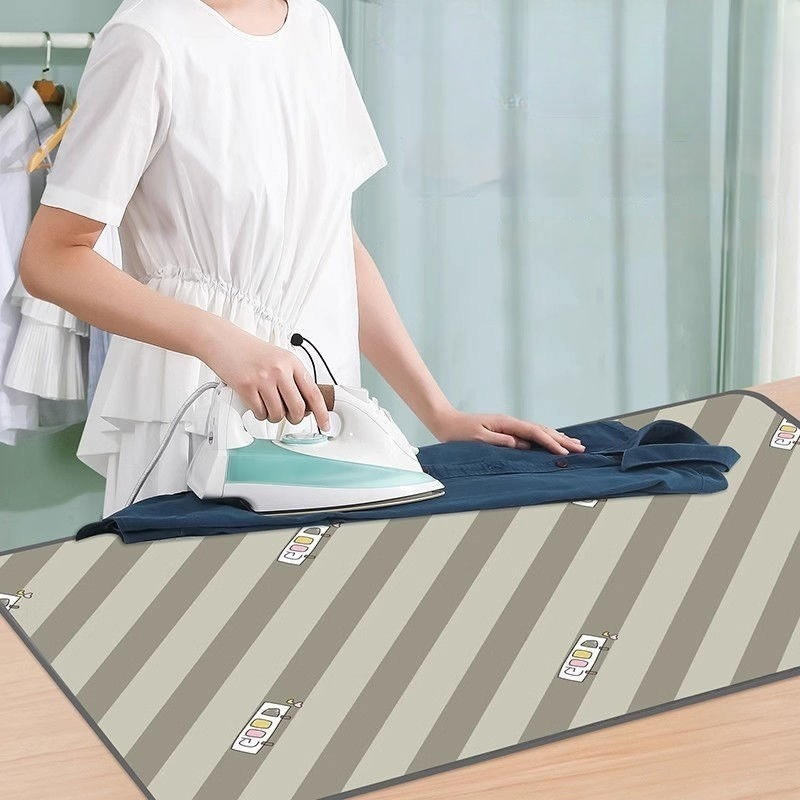 가정용 접이식 다리미판 소형 침대용 의류 다리미 방열 매트H374 13,100원