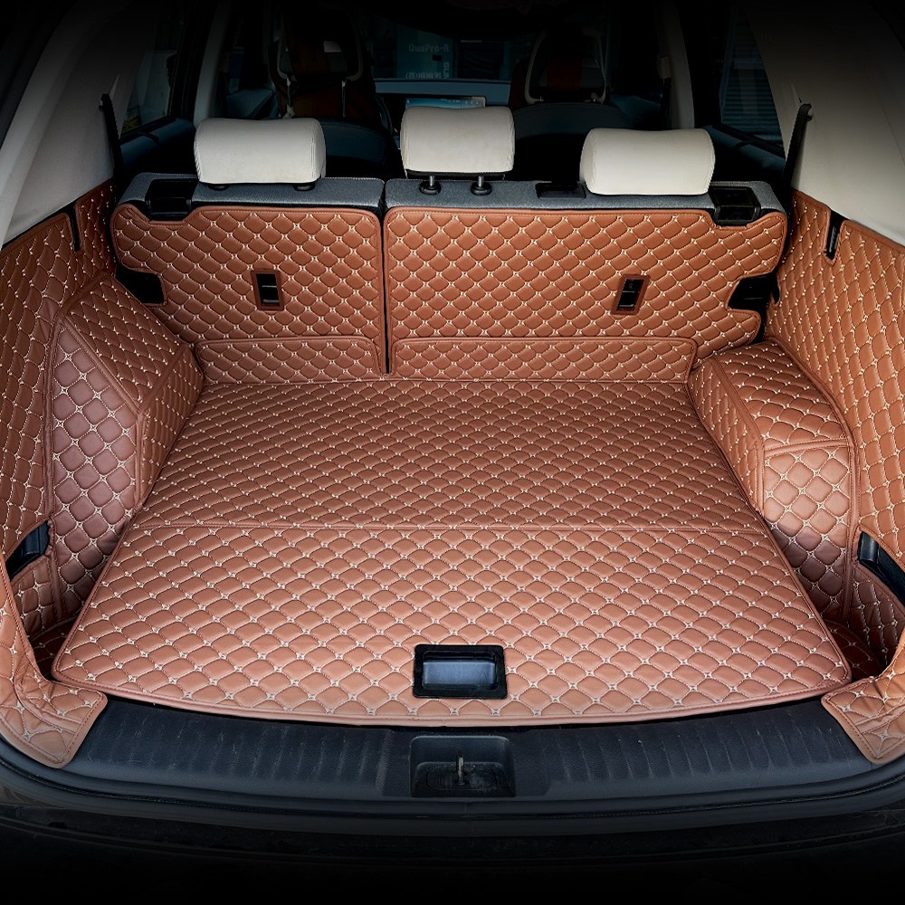 알브이모터스 3D 가죽 퀼팅 토레스EVX 전용 풀커버 등커버 사이드 트렁크 풀세트 (트렁트 도어 포함), 블랙+골드스티치, LED-무 143,000원