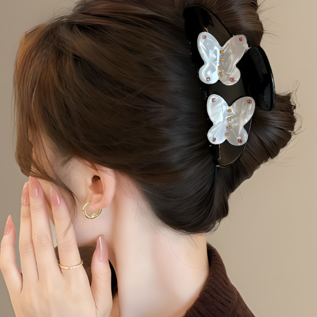 COCOMONSTER 프리미엄 셀롤로오스 더블 큐빅 나비 올림머리 헤어 집게핀 반머리 집게핀 10cm 23,000원