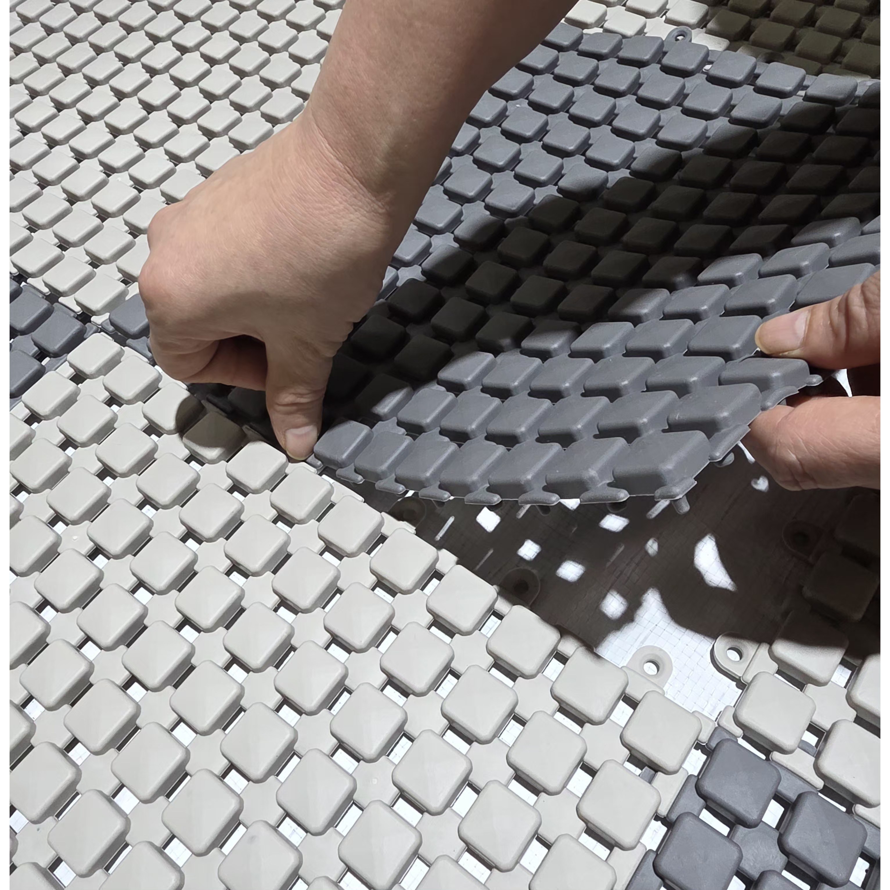 더블유에스랩 논슬립 발매트 국내생산 욕실 화장실 베란다 미끄럼방지 말랑한 쿠션 발이편한 조립형매트 30*30cm, 그레이, 20개 53,320원