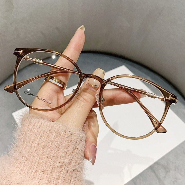 비아워게스트 동글 가벼운 투명 안경테 13,900원