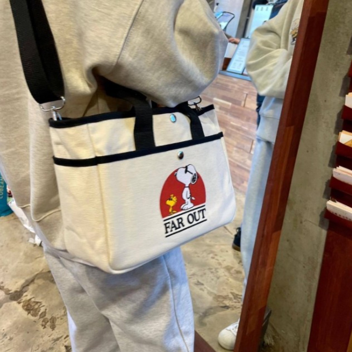 [지우프랜즈] 스누피 데일리 캐주얼 탄탄 캔버스 가방 에코백 토트백 숄더백 17,900원