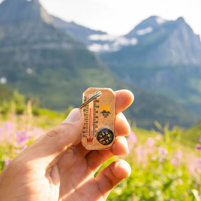 썬컴퍼니 우드 나침반 온도계 등산 캠핑 백패킹 키링, 상세 설명 참조, 1개 25,000원