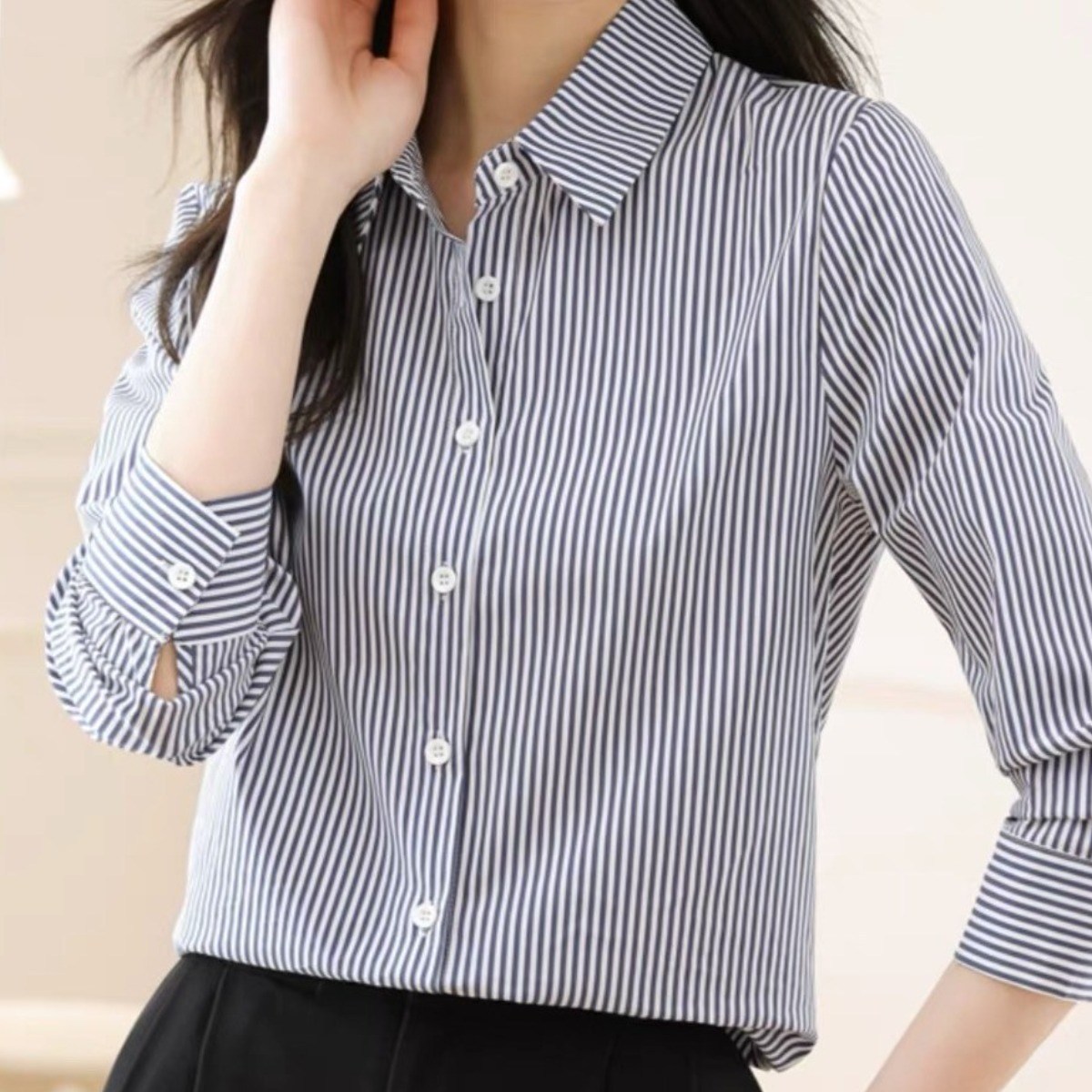 휠렉스 여성 스트라이프 셔츠 슬림핏 블라우스 오피스룩 데일리 JT3 26,810원