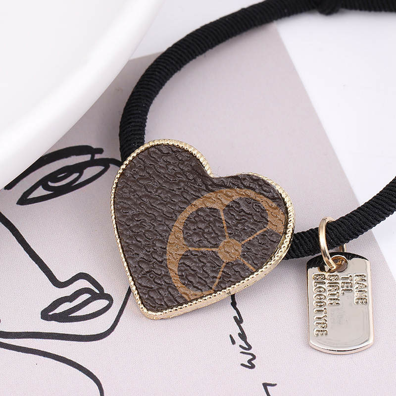 수연패션 명품 헤어 고무 줄 4종세트 모음 배송비 무료 똥머리 이쁜 세련된 고무줄 짱짱한 세련된 머리끈 11,900원