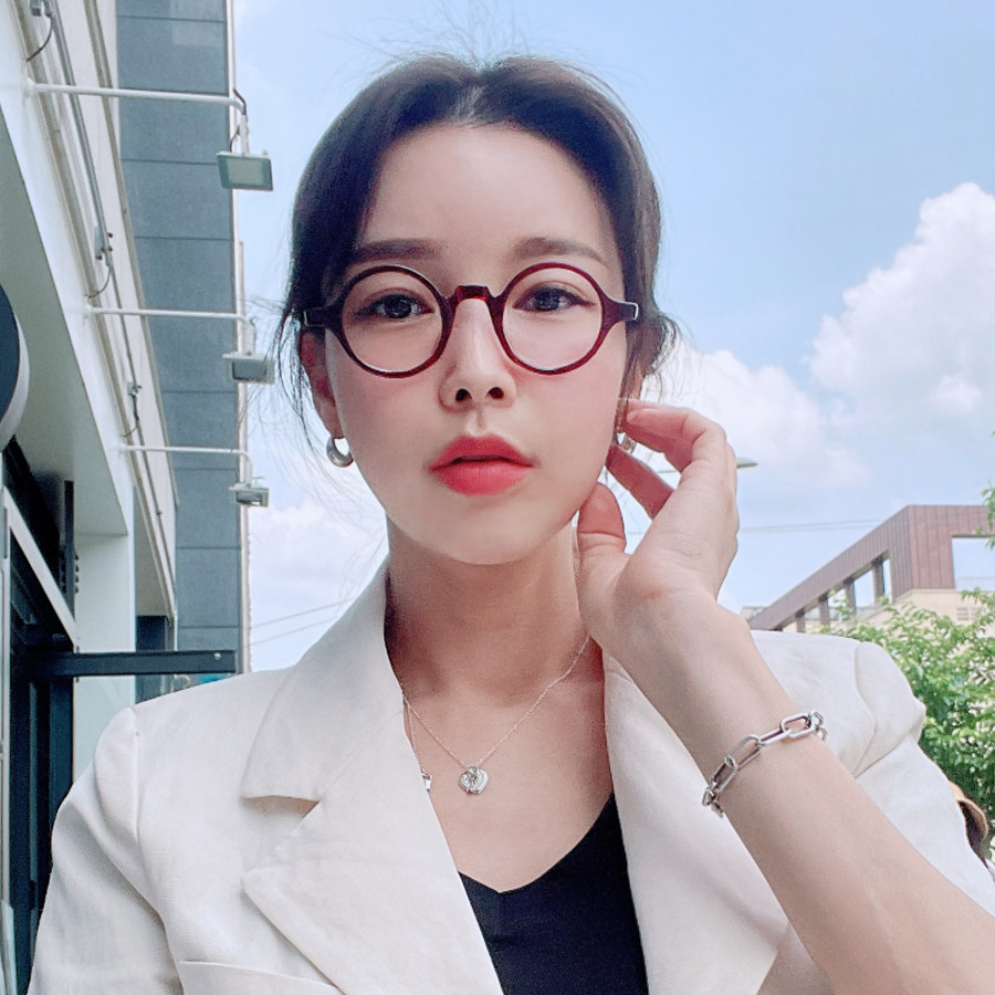 라피던트 줌 돋보기용 뿔테 김구 안경 10g 초경량 가벼운 안경테 (국산) 14,800원