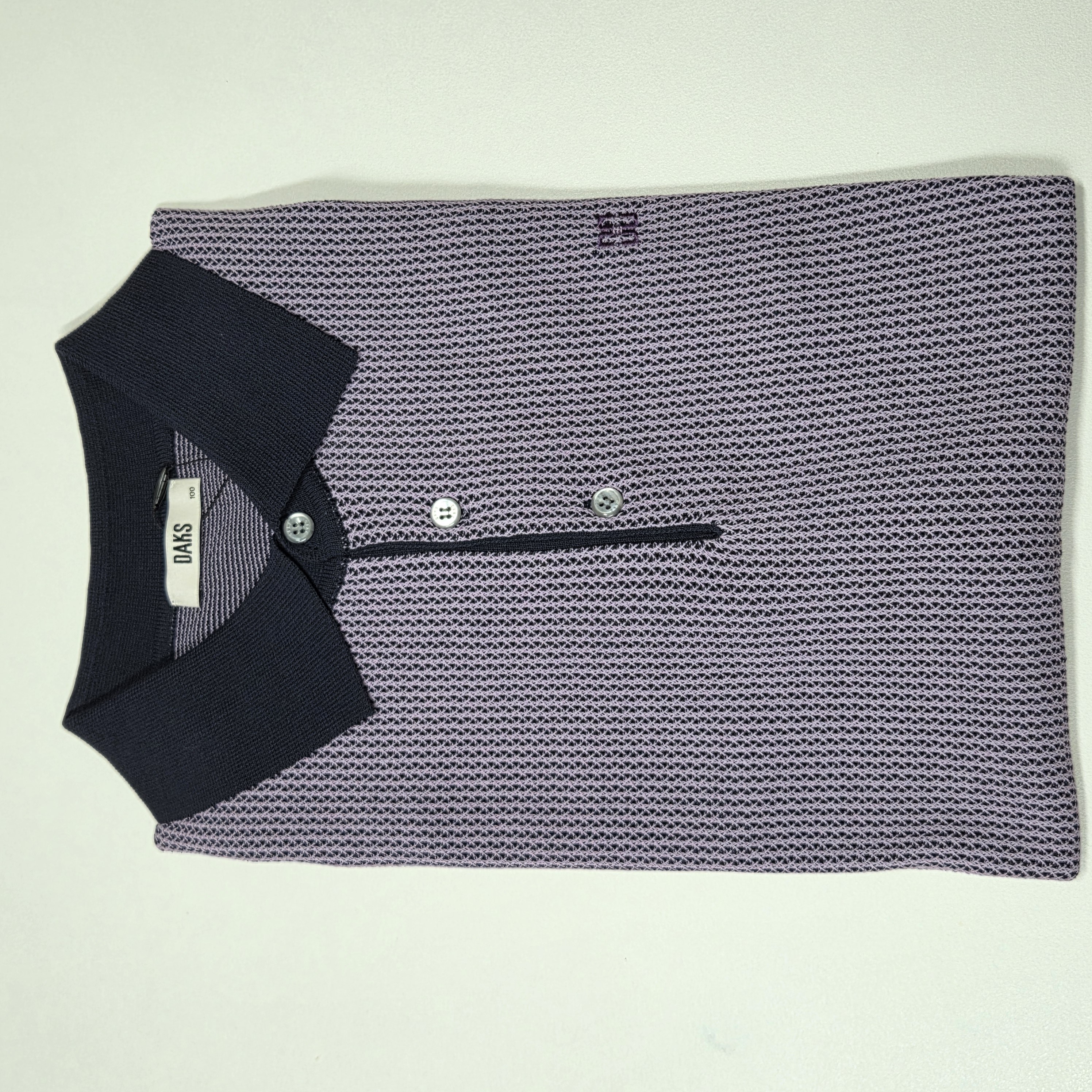 닥스셔츠 [26년SS신상품][백화점인기상품] 티셔츠보다 격식 있고 셔츠보다 편안해 비즈니스 캐주얼 및 데일리룩으로 활용도가 높은 남성 반팔 니트 259,000원