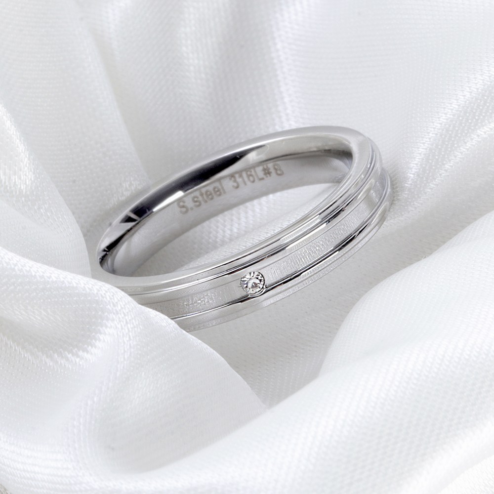 VARAM 써지컬316L스틸 심플라인 큐빅반지 12,900원