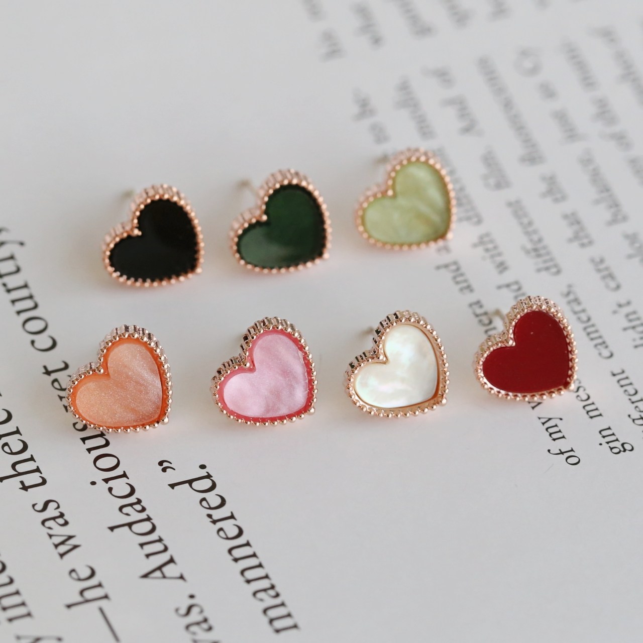 [무배] 실버925 은침 미니 자개 하트귀걸이 14,900원