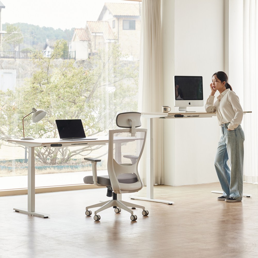 롱코 듀얼모터 모션데스크 높이조절 스탠딩 책상 프리미엄 전동책상 2STEP 1200x800 258,000원