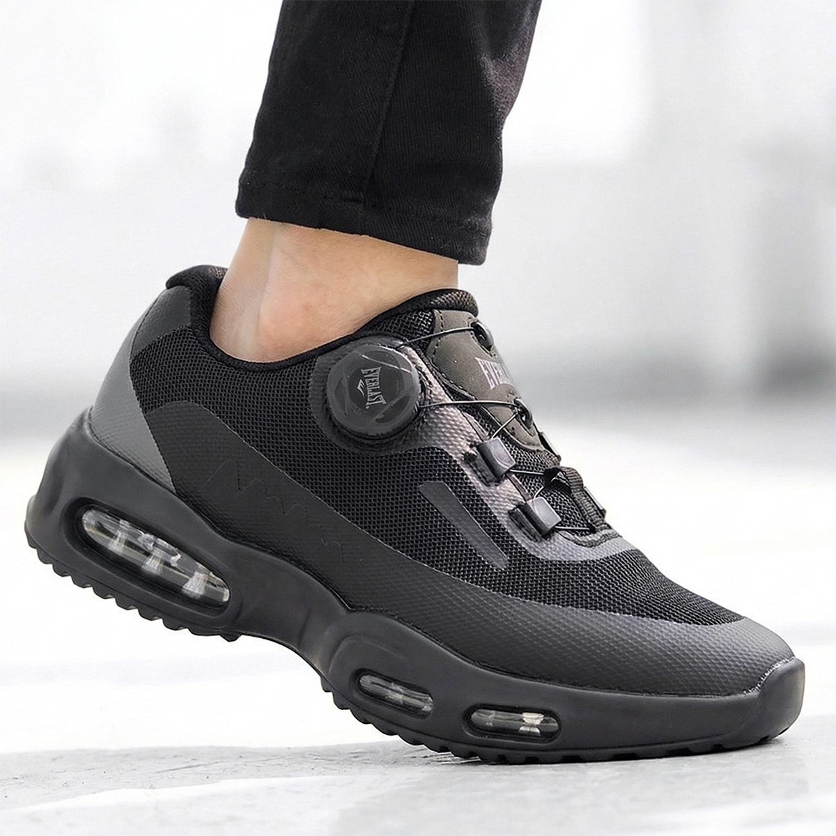 에버라스트 발편한 운동화 에어 다이얼 워킹화 미끄럼방지 트레일 러닝화 여성 남성 메쉬 경량 런닝화 조깅화 실내 가벼운 헬스 신발 트레킹화 골프 운동화 파크 골프화 59,500원