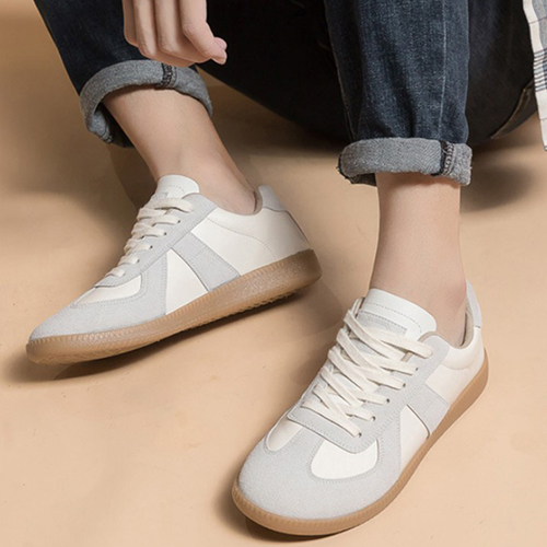 GSTUFF 남성 여성 독일군 스니커즈 슬립온 운동화 18,500원