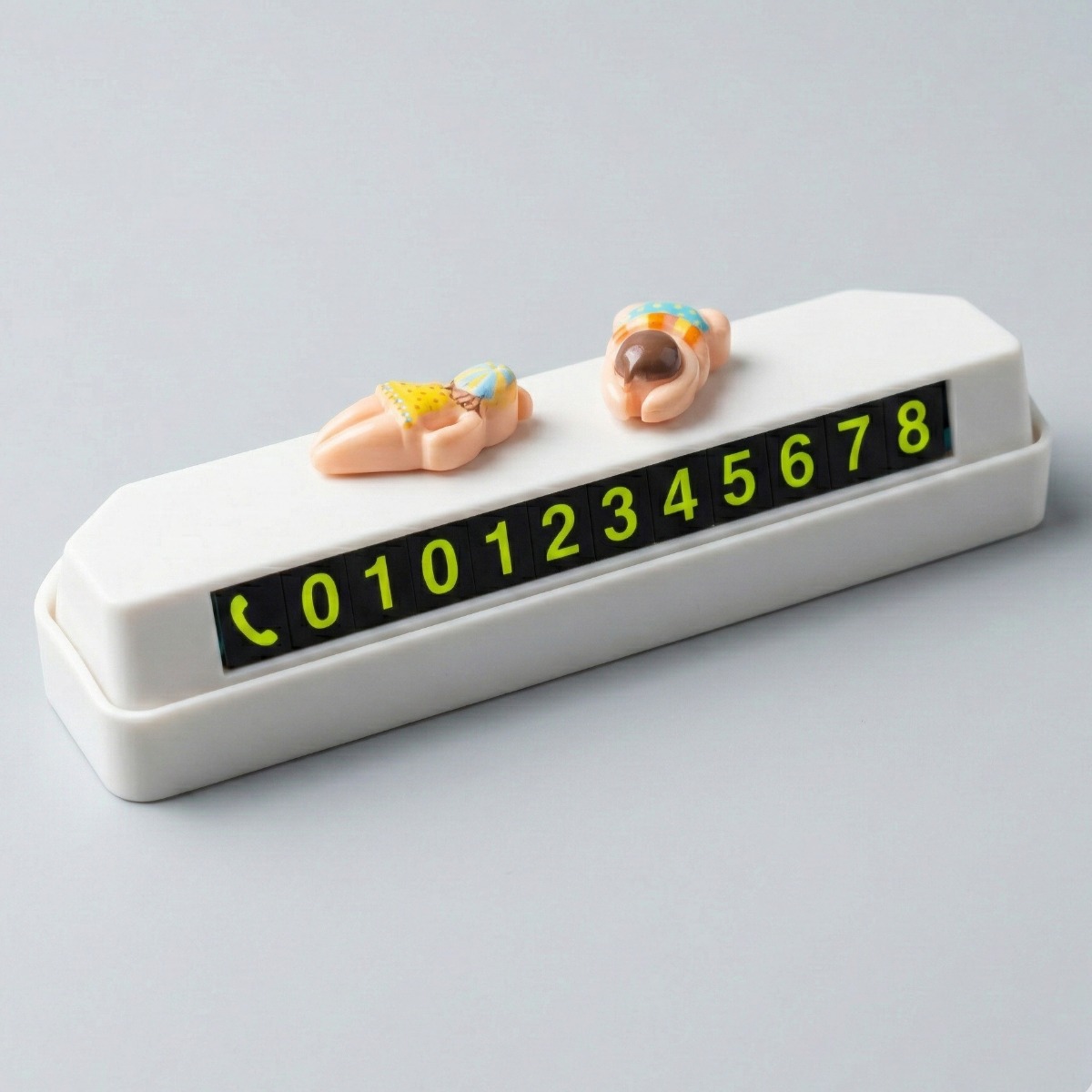 컨츄 앙증맞게 헤엄치는 커플 안심번호 야광 주차번호 알림판, 1개, 화이트 11,770원
