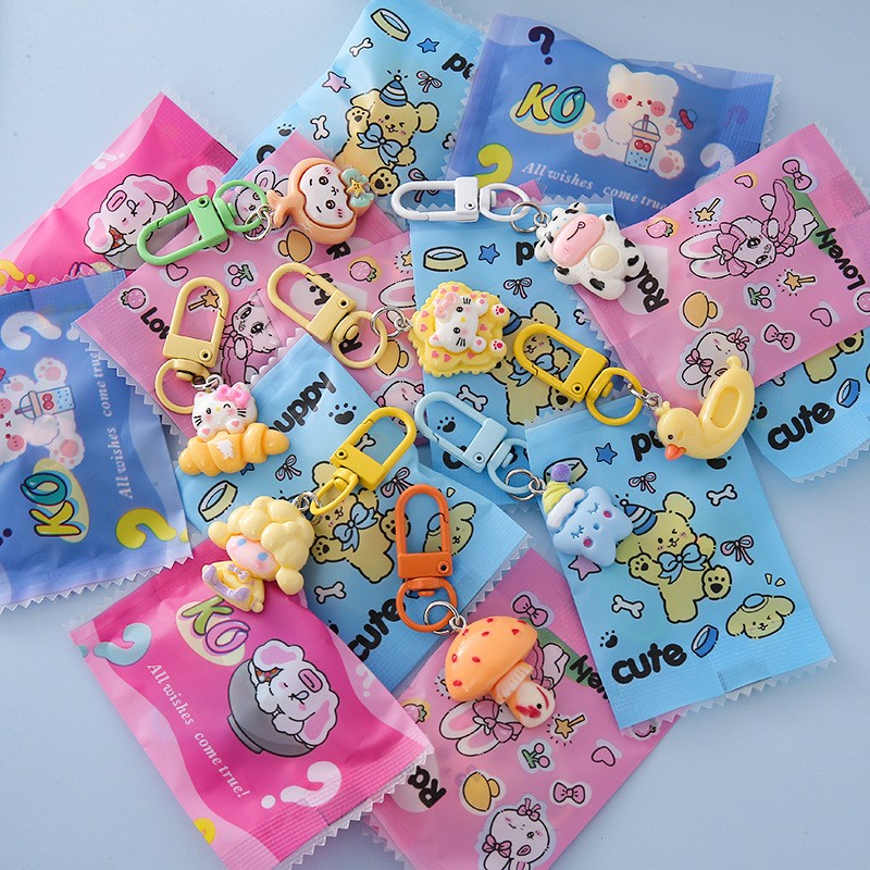 [10종 세트]번블랙 캐릭터 미니 랜덤 키링 선물 답례품 단체선물 가방 에어팟 우정 7,900원