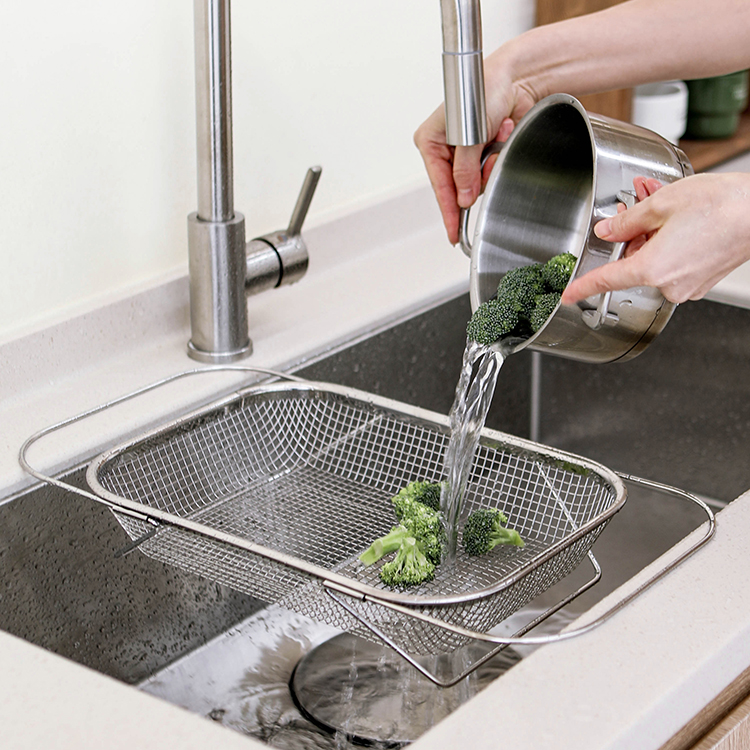 이우아여사 스틸렌 304올스텐 길이조절 싱크대 사각채반 바구니 11,970원