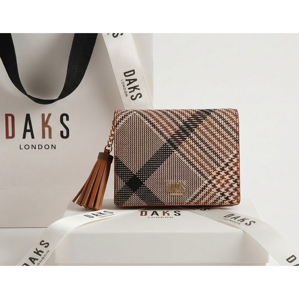 닥스 남녀공용 에든버러 체크패턴 타슬 포인트 카드지갑 DCWA4F328 104,290원