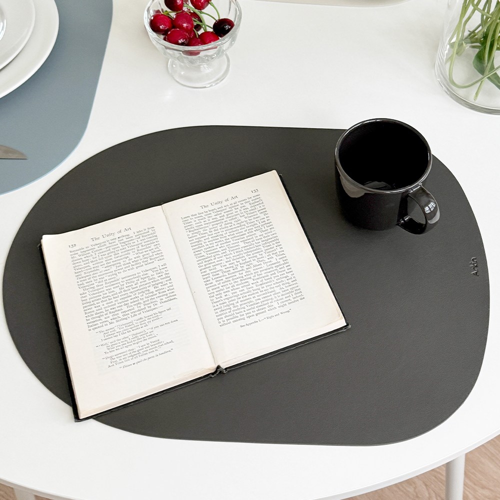 아르킨 어반 가죽 테이블매트 식탁매트 생활방수, 1개, 1인(라운드), 차콜 35,000원