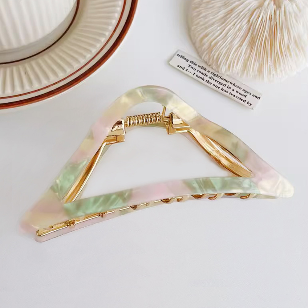 수스다 셀룰로오스 메탈 삼각 10.5cm 집게핀 올림머리 마블 패턴 헤어핀 2110 5,900원