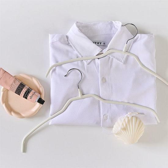 베스트하임 제넥스 논슬립 옷걸이 40개 (라운드/슬림 중 선택) 31,800원