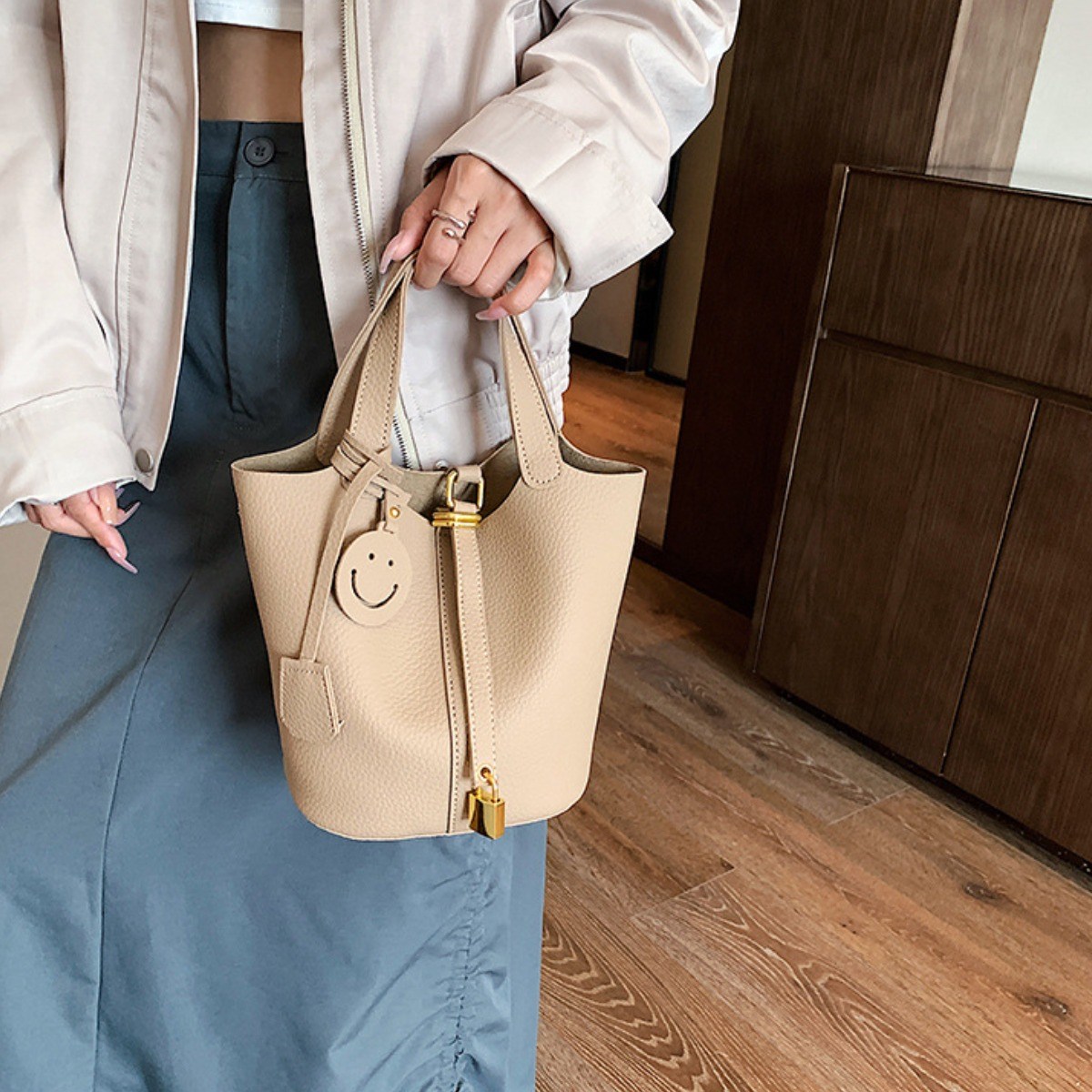 마이탬 럭셔리 H 스타일 래더 직장인 데일리 리치 솔리드 2026 신상 토드백 39,900원