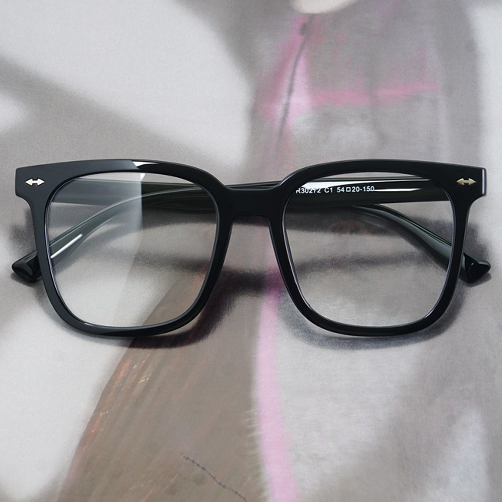 하루홀릭 남자 여자 복고 사각 오버사이즈 자외선 차단 패션 뿔테안경 17,900원