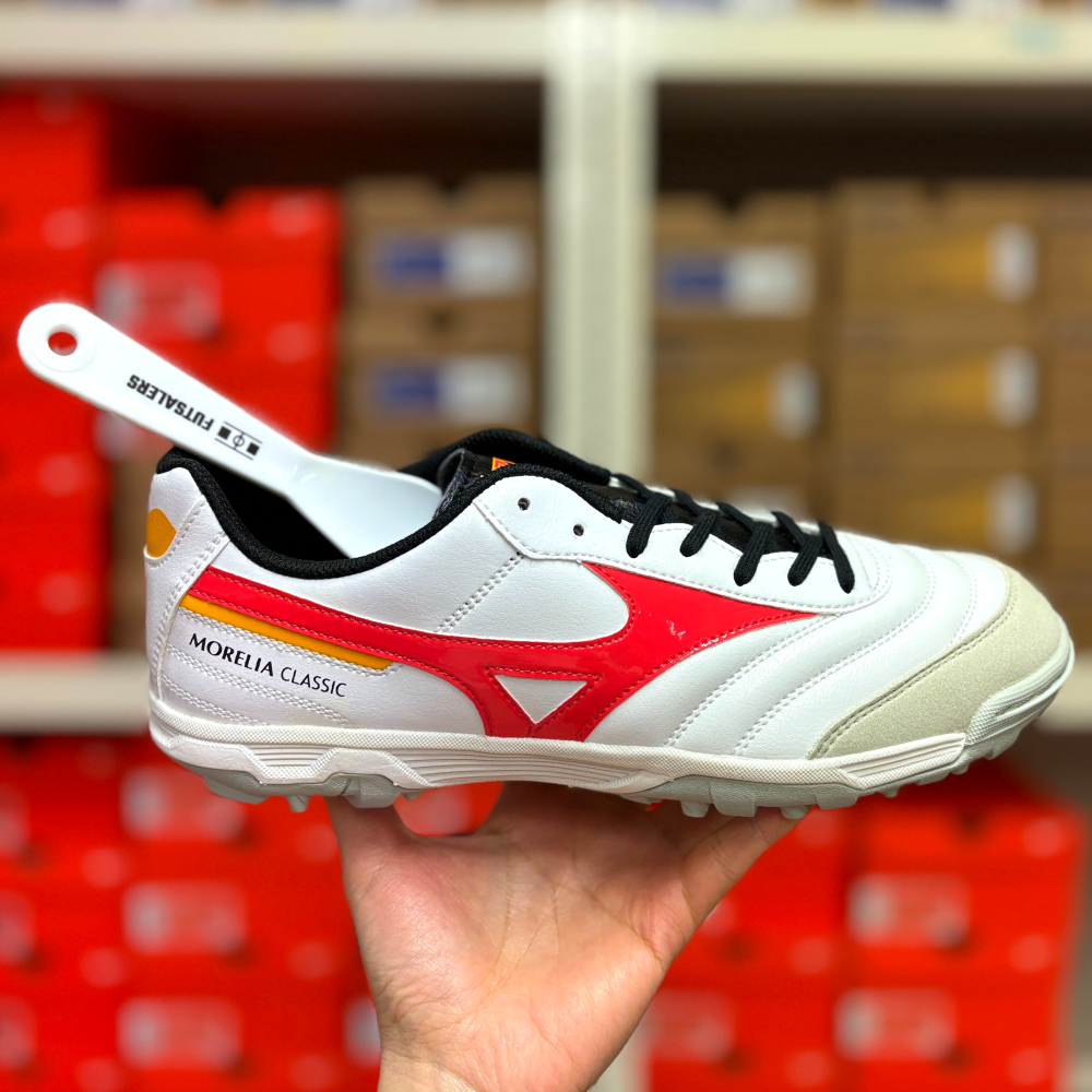 미즈노 발볼넓은 풋살화 모렐리아 살라 클래식 AS TF 79,800원