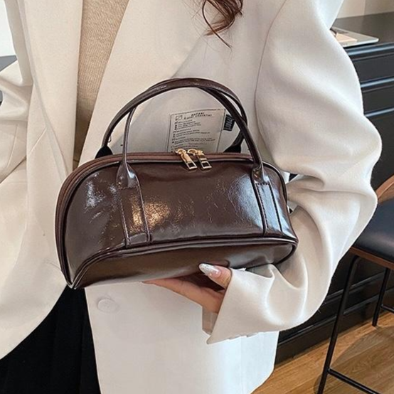 모모스토어 프리미엄 화장품 파우치 겸용 핸드백 19,900원