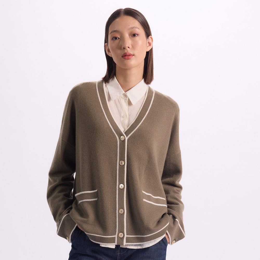 EVSEG 여성 100% 몽골 캐시미어 버튼 가디간 포켓 1624-221 188,300원