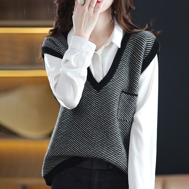 Makone 여성 브이넥 풀오버 니트 조끼 스트라이프 프린트 프렌치 심플 데일리 베스트 루즈핏 22,900원