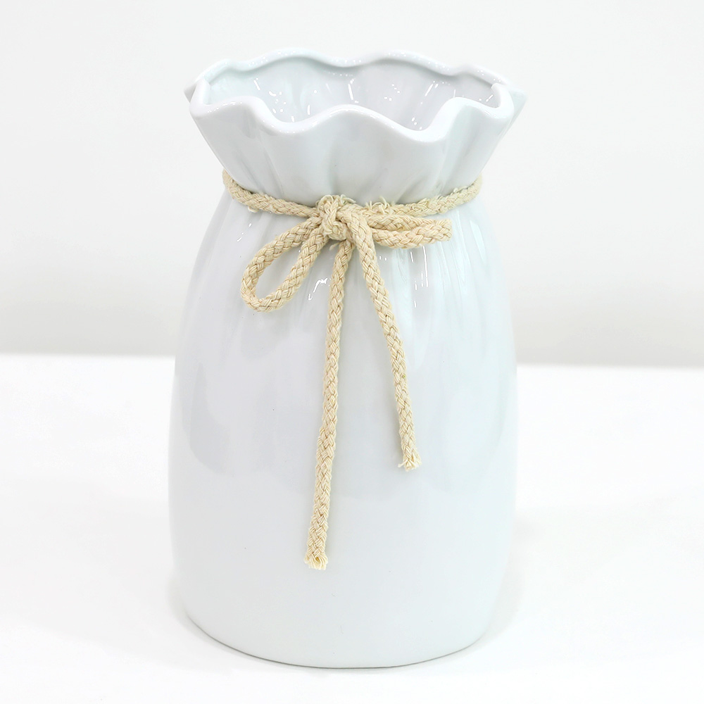 인테리어 세라믹 화병 소품 리본링클 화병 12,900원