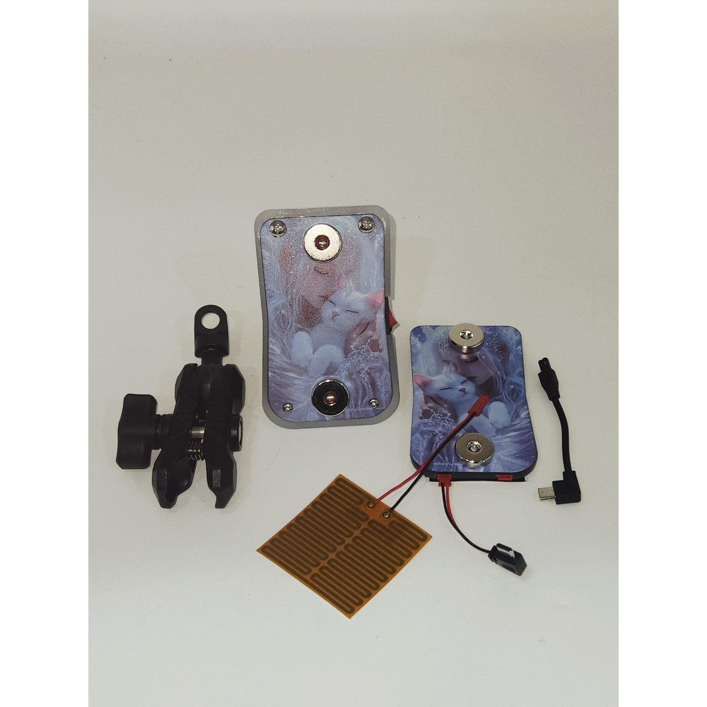 오토바이 RGB LED 1구 자석충전 고양이여인 거치대 ,열선필름 찍판,고급젠더 미러볼세트, 다야다, RGB LED 1구자석 충전거치대 105,000원