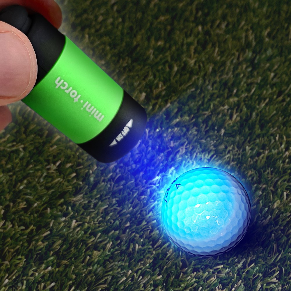 골프필드용품 야간라운딩 준비물 골프 악세사리 UV라이트 볼파인더 야광 LED 골프공 찾아주는 후레쉬, 포레스트그린, 1개 14,800원