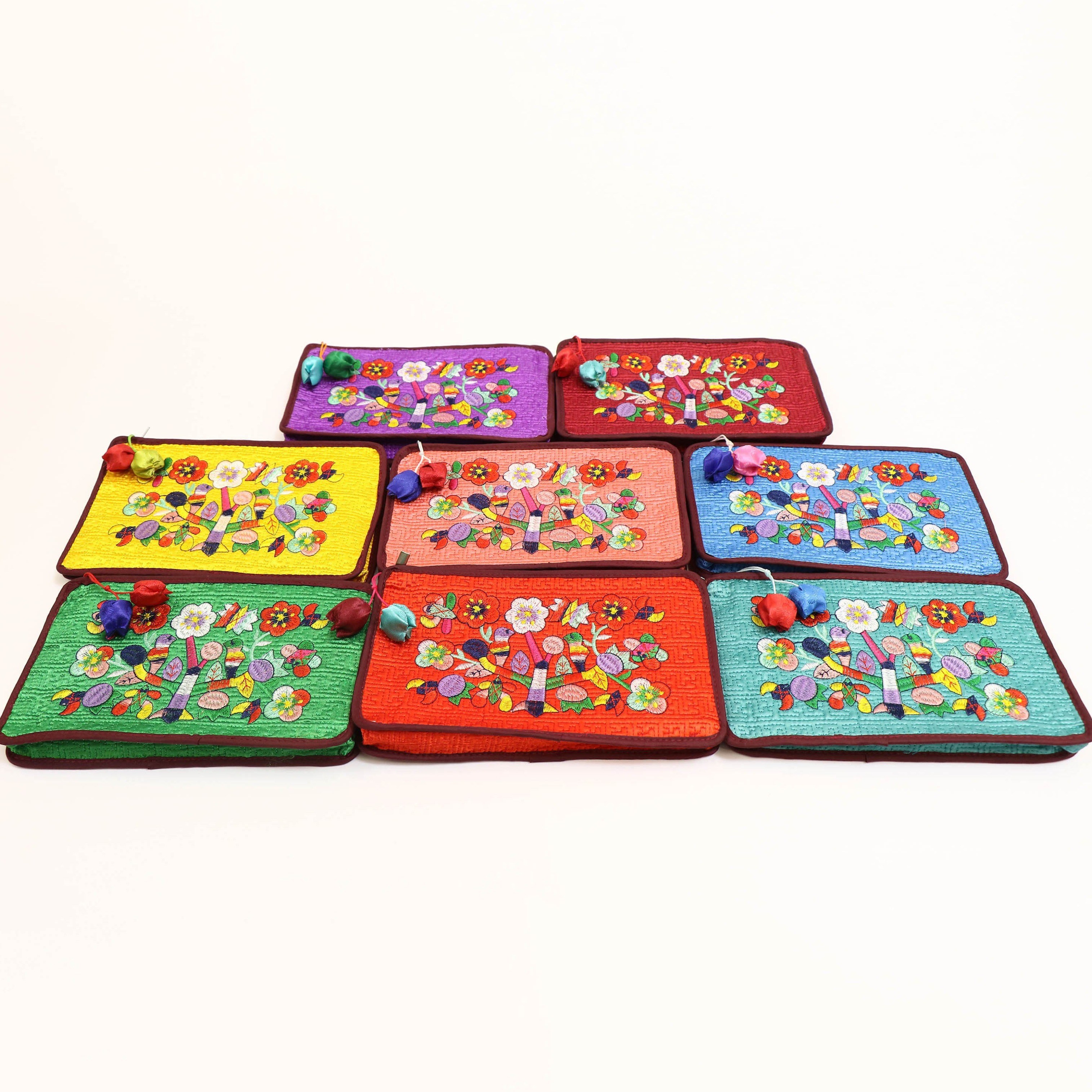 봉봉러브 전통 누빔 꽃자수 사각 파우치 5,500원