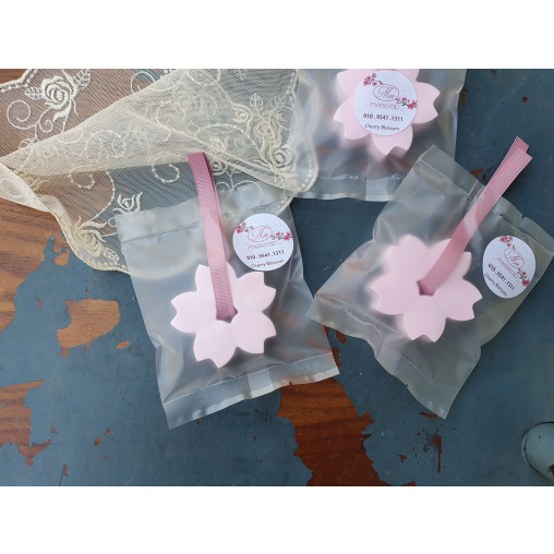 벚꽃 석고방향제 차량용방향제 옷장방향제 4,500원