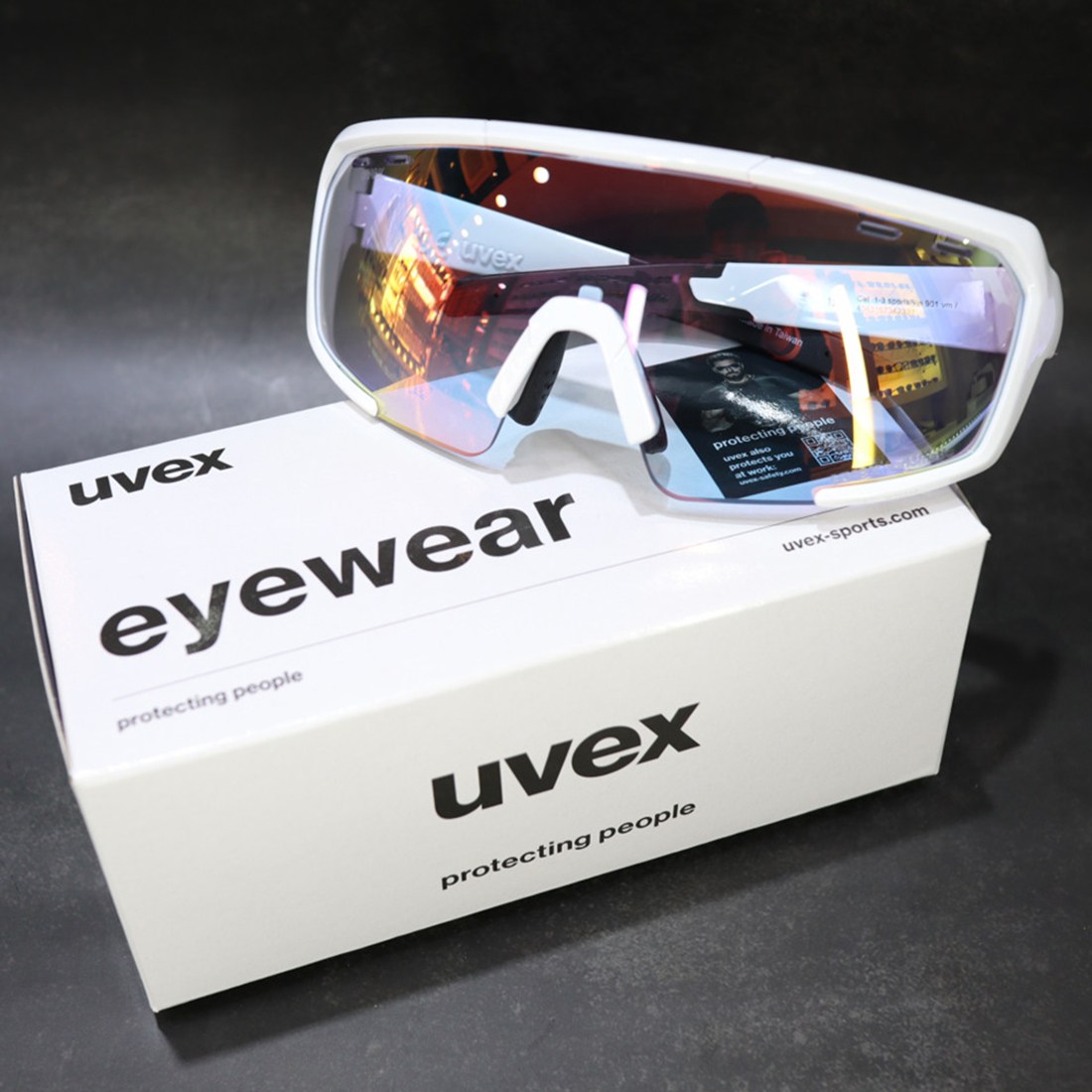 우벡스 901 VM 컬러 변색 미러 사이클 방풍 고글 선글라스, 화이트 변색 레드, 1개 199,000원