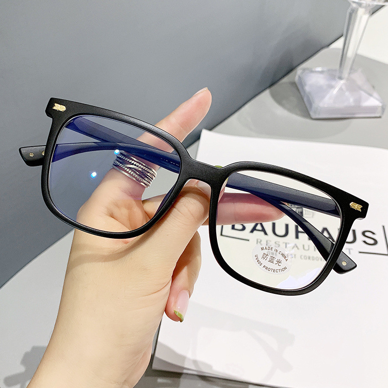 LUMANOKI 비아워게스트 오버사이즈 패션 뿔테 18,900원