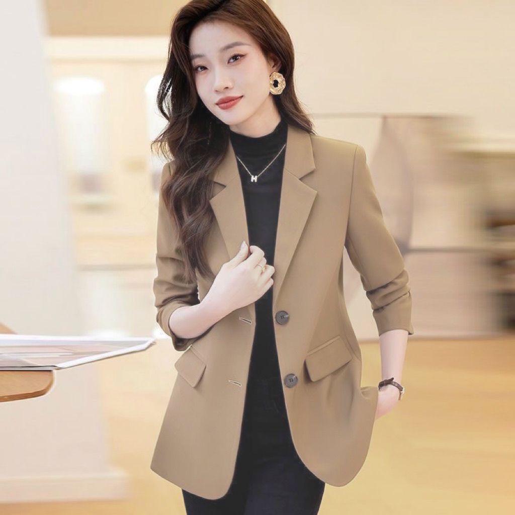 여성용 정장 아우터 캐주얼 버튼 뒤트임 데일리 재킷 뉴타임즈 23,800원